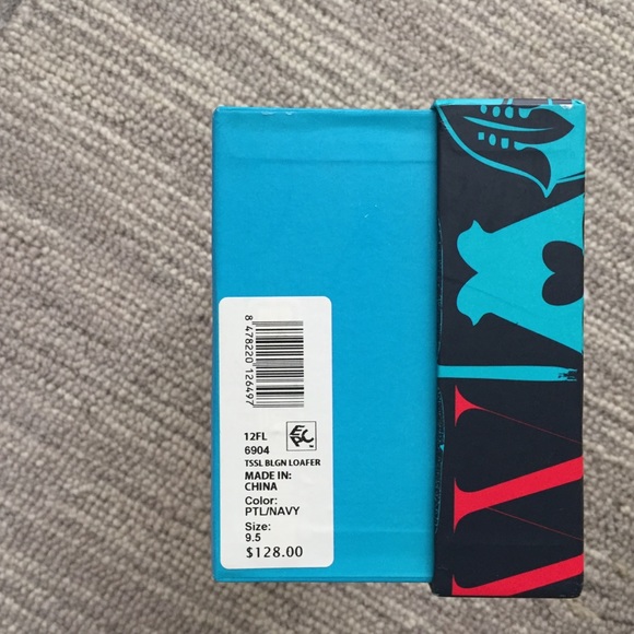 C. Wonder gorgeous pink loafers with navy trim and tassel - Picture 6 of 16